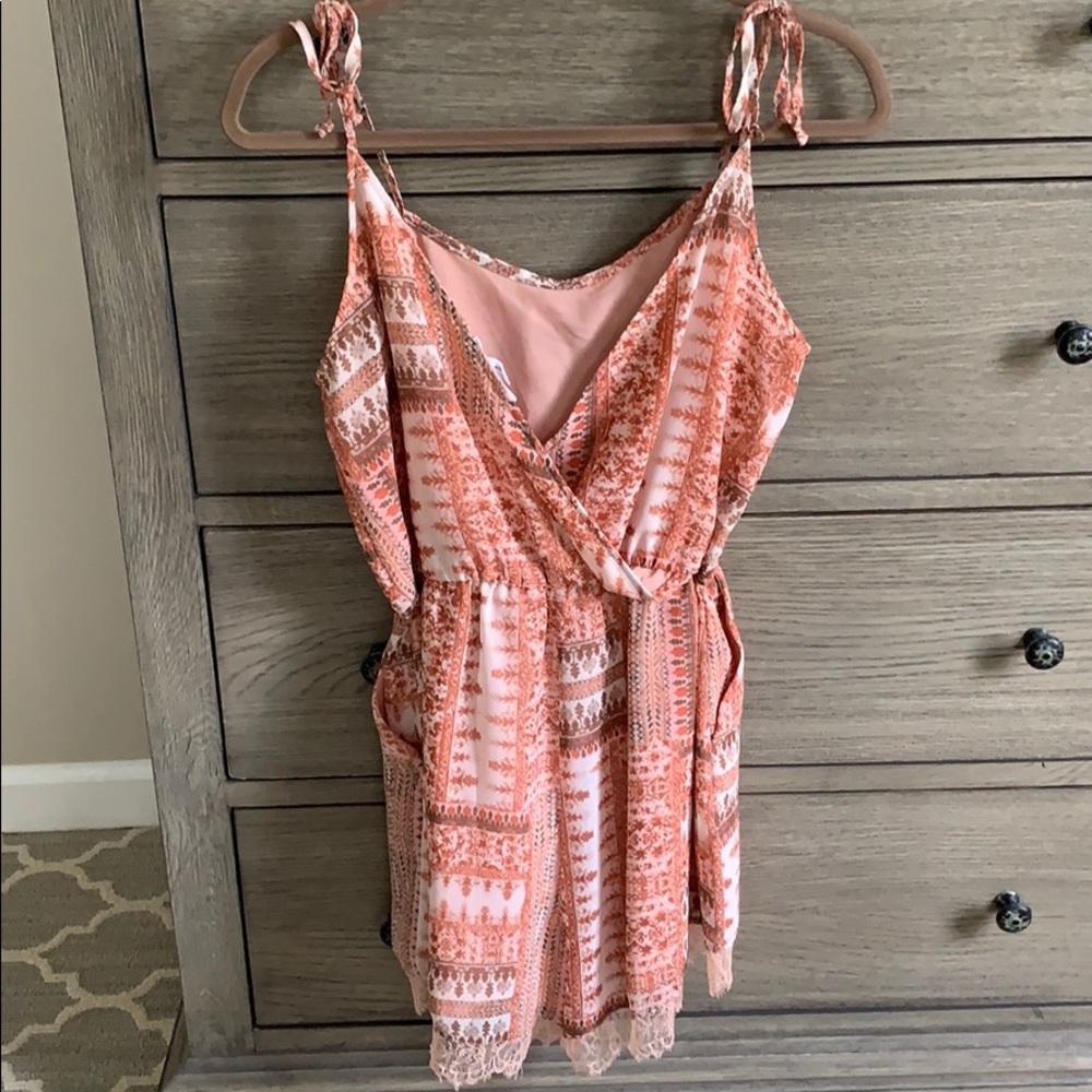 BCBGeneration patchwork print romper. Size medium - Picture 6 of 6